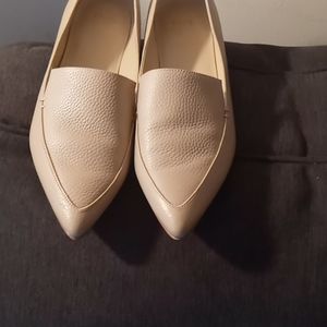 Shoe